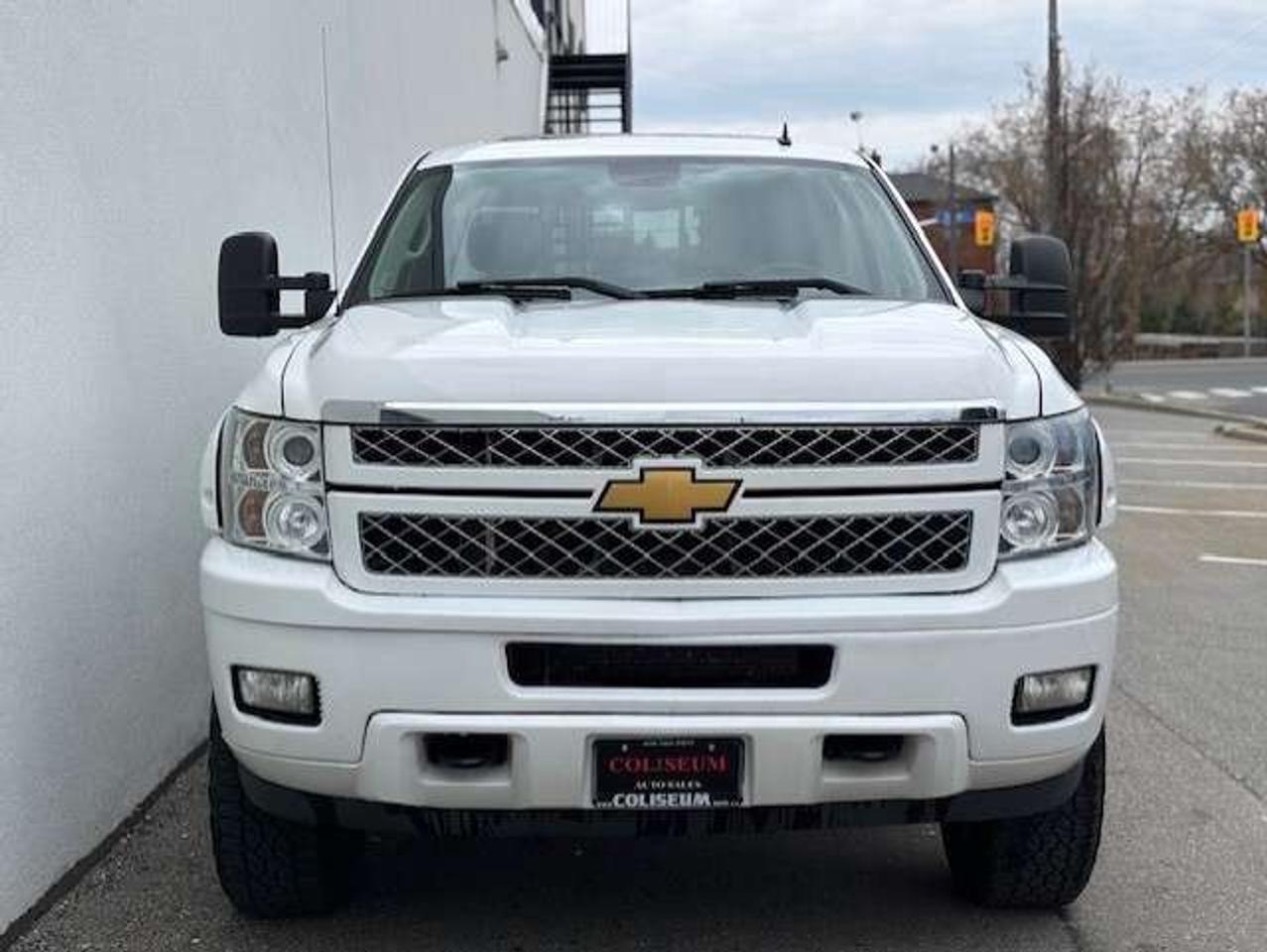 2014 Chevrolet Silverado 2500 LTZ 4WD LEATHER-ROOF-NAVI-CAMERA-WHEELS-JACKED UP! Photo