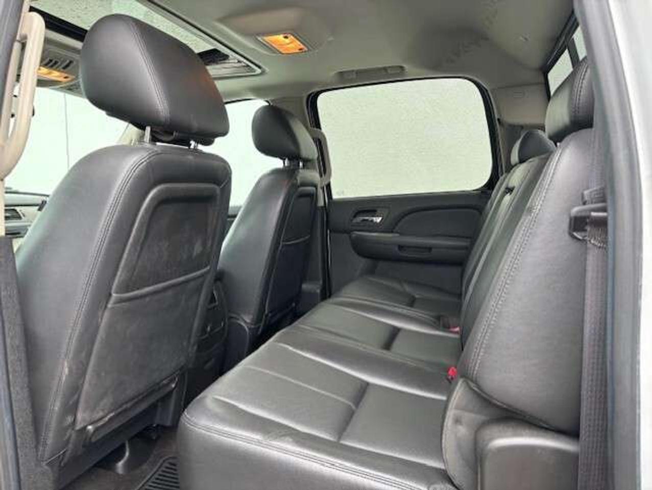 2014 Chevrolet Silverado 2500 LTZ 4WD LEATHER-ROOF-NAVI-CAMERA-WHEELS-JACKED UP! Photo