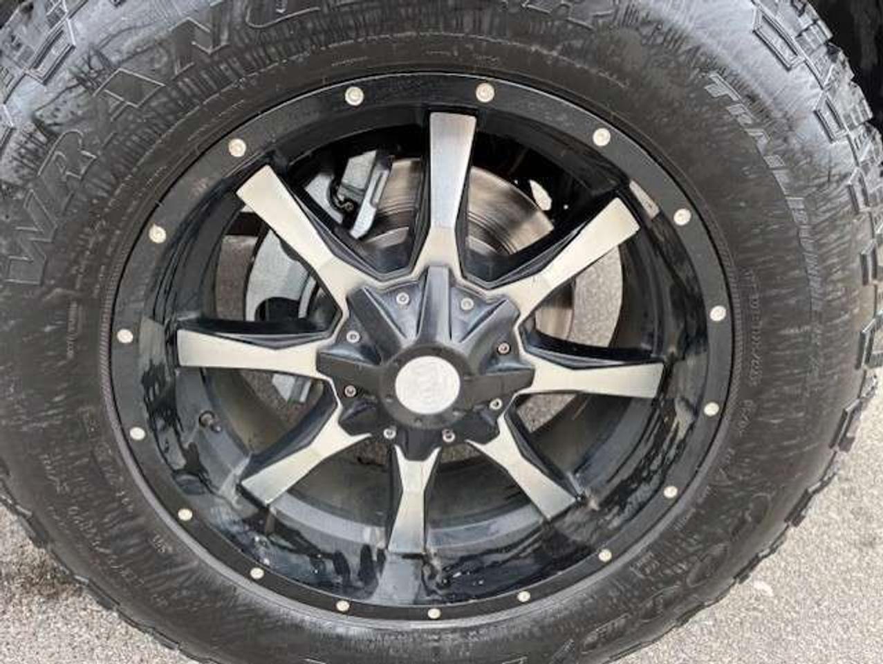 2014 Chevrolet Silverado 2500 LTZ 4WD LEATHER-ROOF-NAVI-CAMERA-WHEELS-JACKED UP! Photo