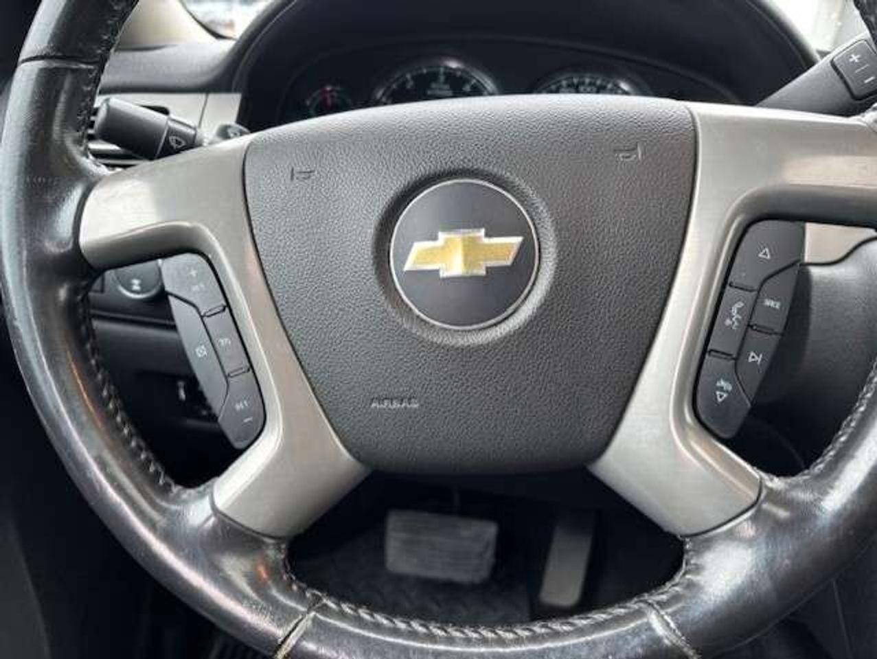 2014 Chevrolet Silverado 2500 LTZ 4WD LEATHER-ROOF-NAVI-CAMERA-WHEELS-JACKED UP! Photo