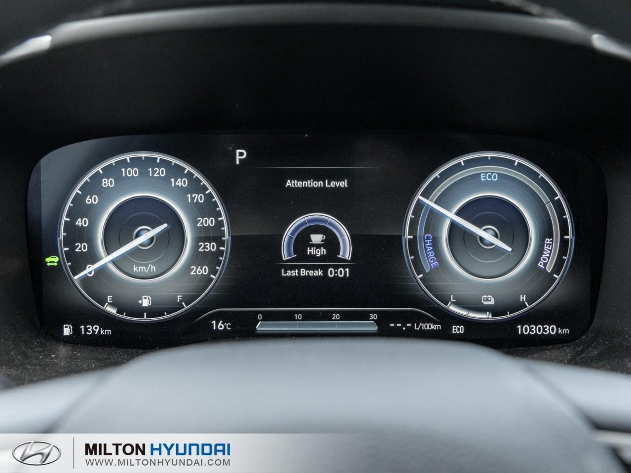 2022 Hyundai Santa Fe HEV Luxury 4dr All-Wheel Drive Photo