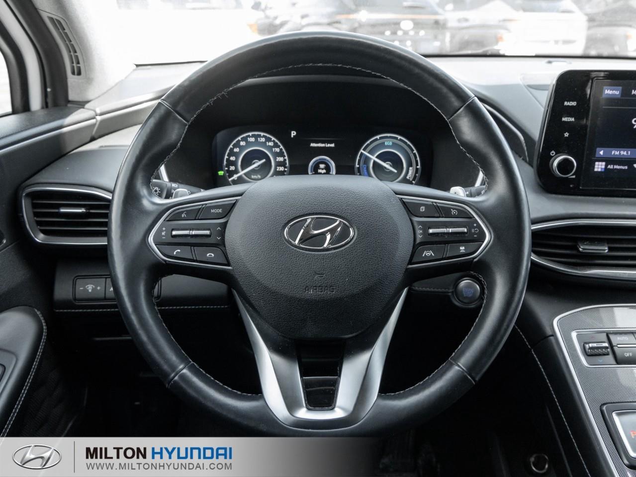 2022 Hyundai Santa Fe HEV Luxury 4dr All-Wheel Drive Photo