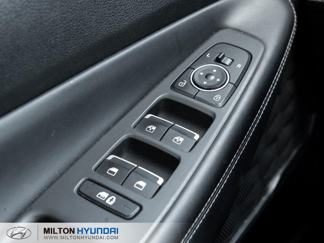 2022 Hyundai Santa Fe HEV Luxury 4dr All-Wheel Drive Photo