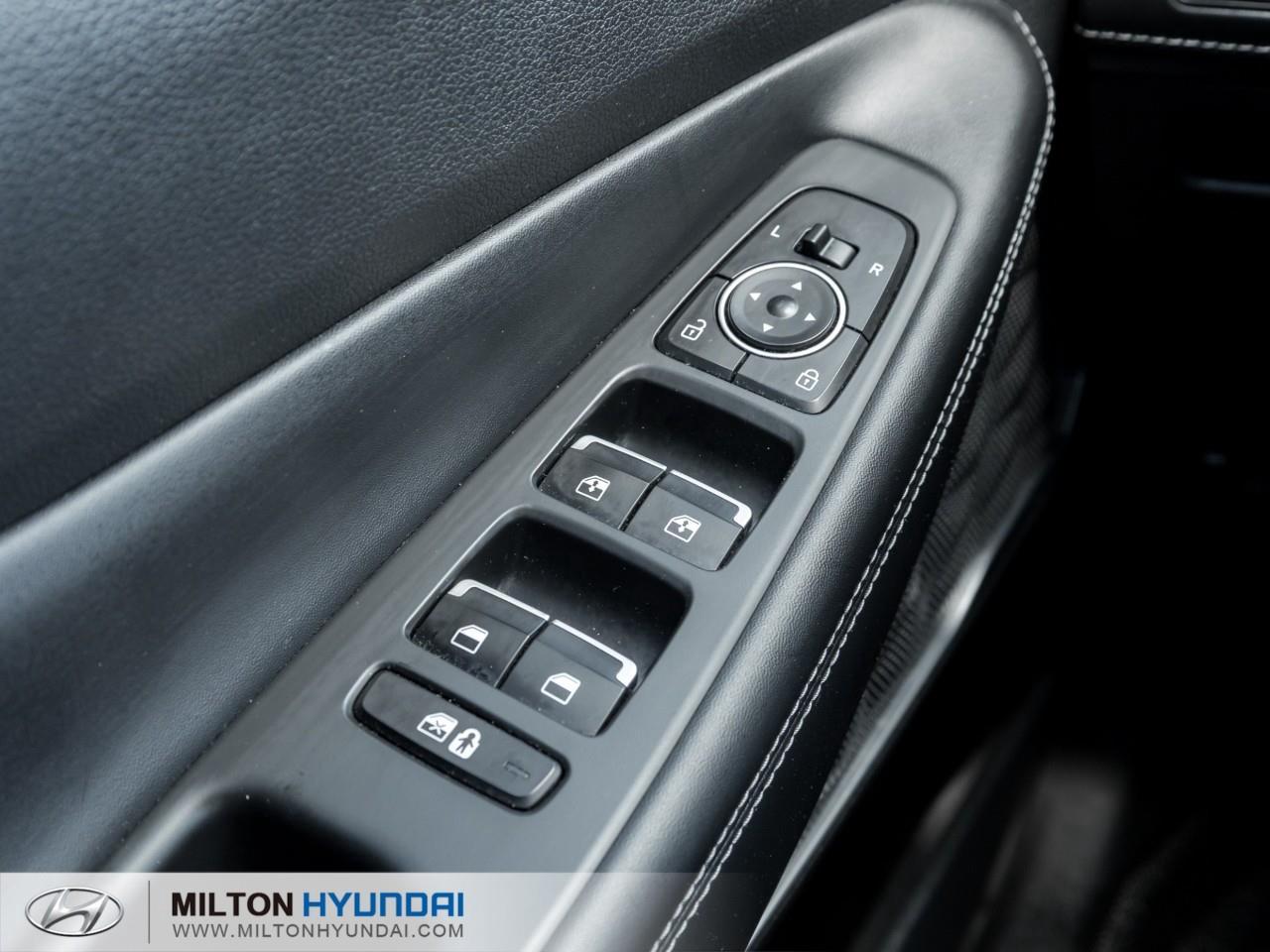 2022 Hyundai Santa Fe HEV Luxury 4dr All-Wheel Drive Photo
