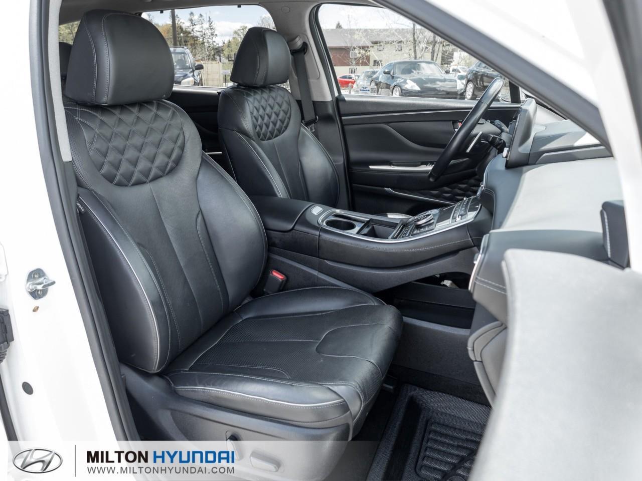 2022 Hyundai Santa Fe HEV Luxury 4dr All-Wheel Drive Photo
