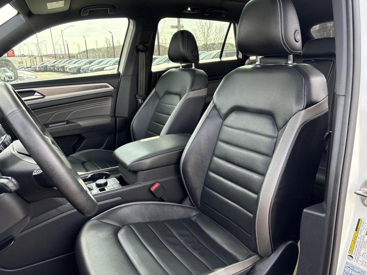 2021 Volkswagen Atlas Cross Sport Highline AWD/Leather/Moonroof/GPS Photo