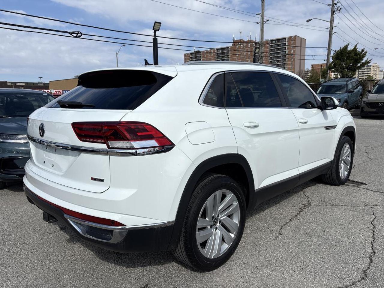 2021 Volkswagen Atlas Cross Sport Highline AWD/Leather/Moonroof/GPS Photo