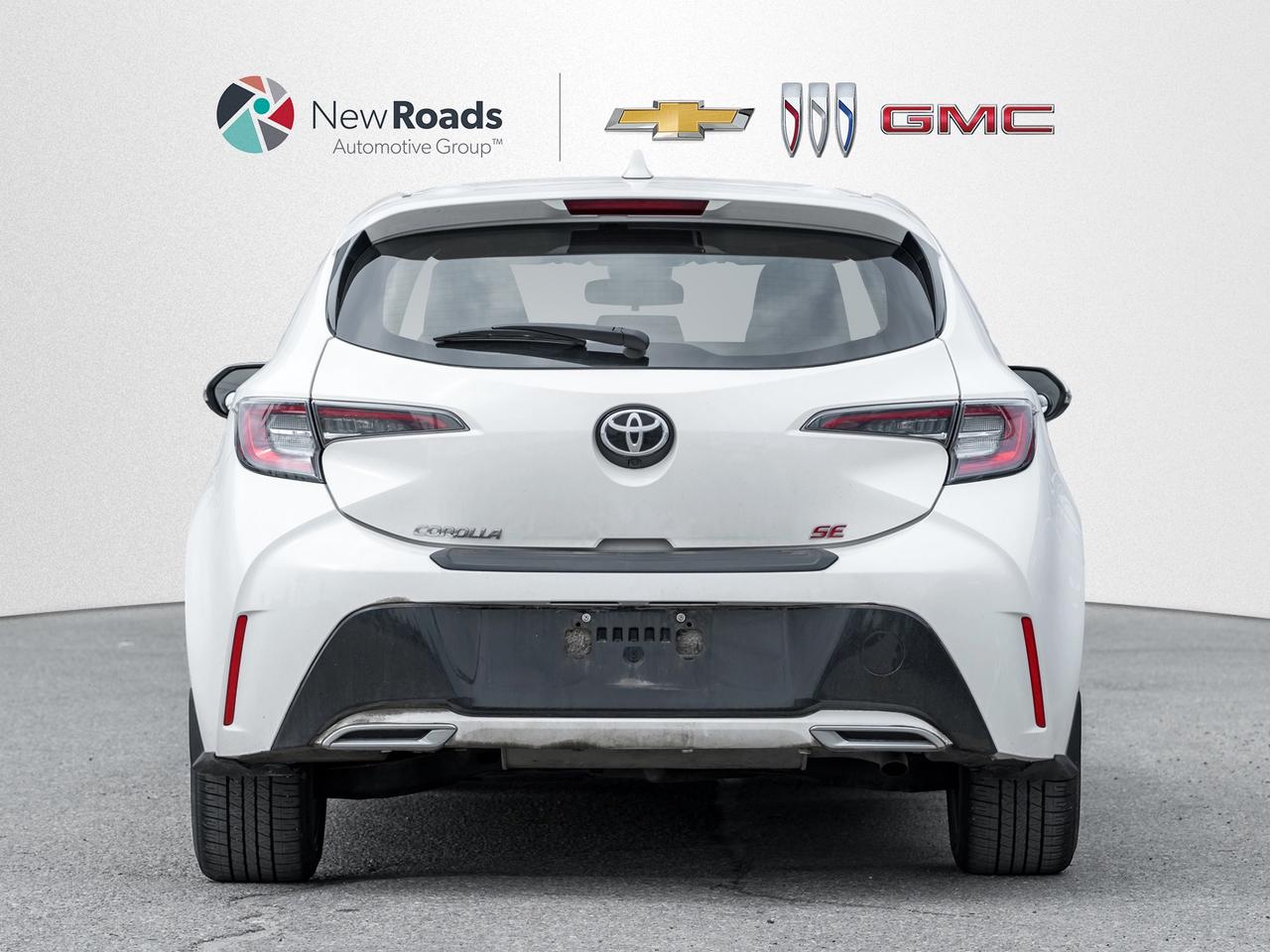 2022 Toyota Corolla Hatchback Base 5dr Photo