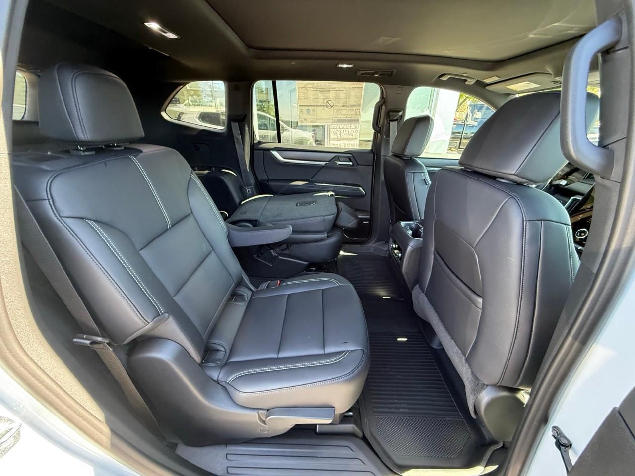 2026 GMC Acadia Elevation 4dr All-Wheel Drive Photo