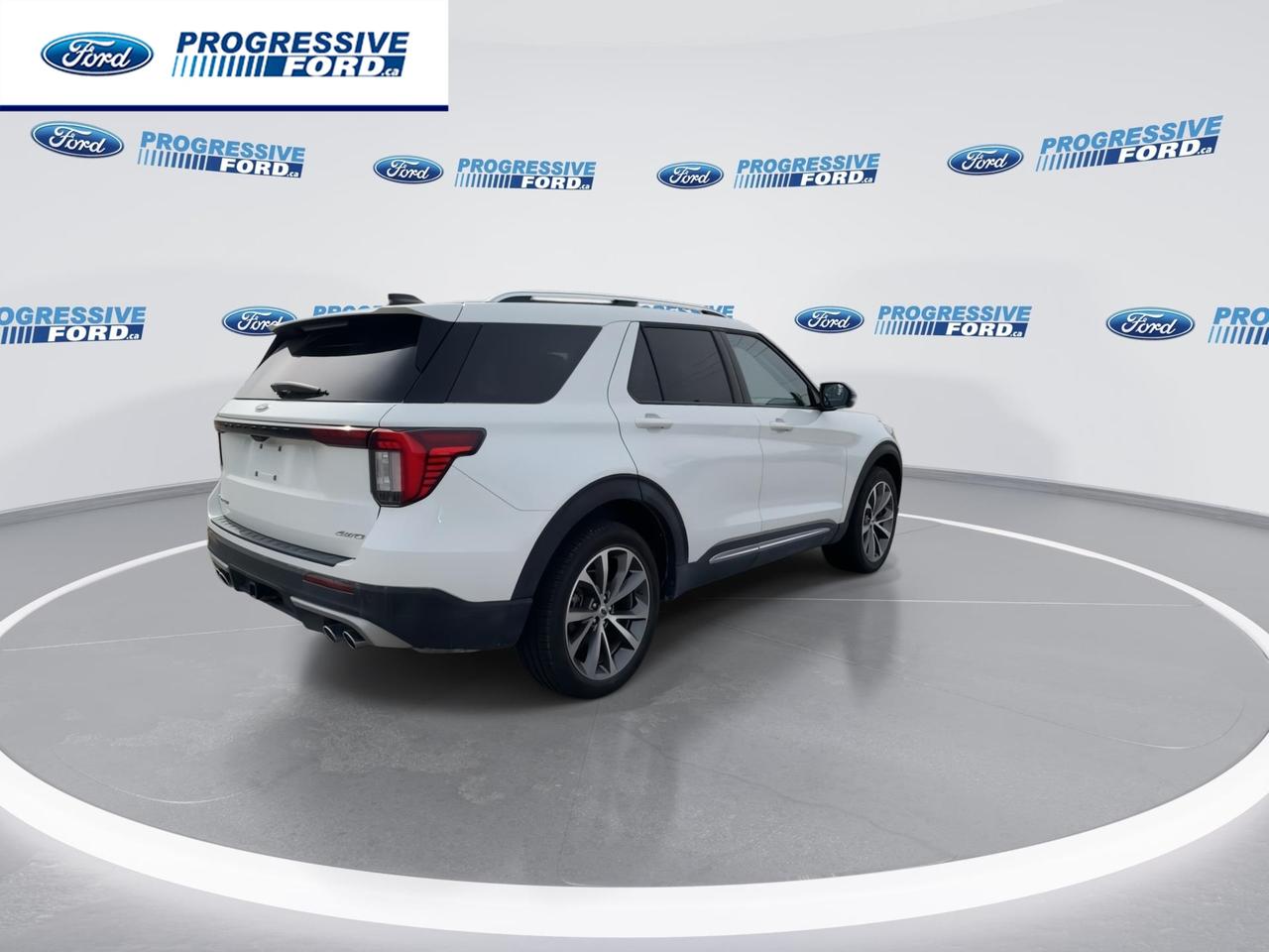 2025 Ford Explorer Platinum 4dr 4x4 Photo