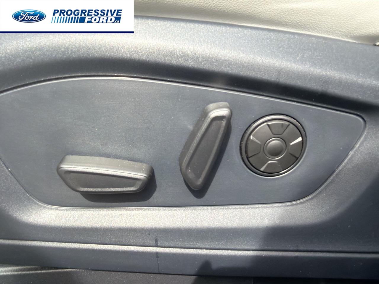 2025 Ford Explorer Platinum 4dr 4x4 Photo