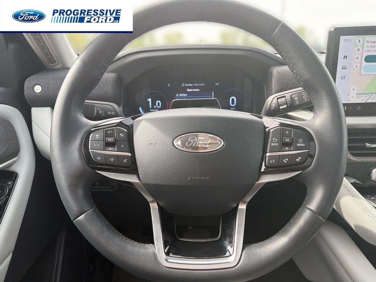 2025 Ford Explorer Platinum 4dr 4x4 Photo