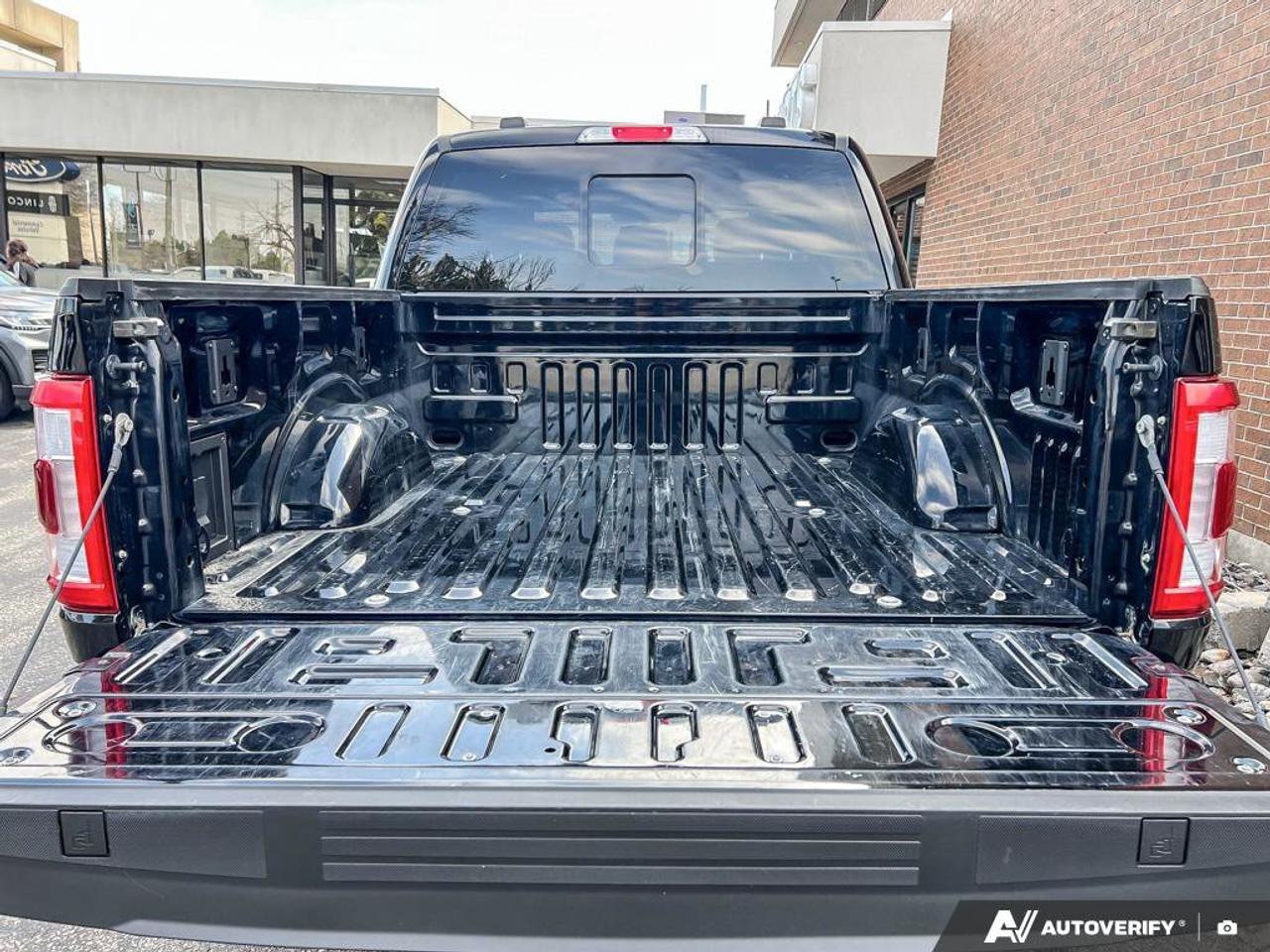 2023 Ford F-150 LARIAT   LTHR   HTD SEATS   TRL TOW PKG Photo