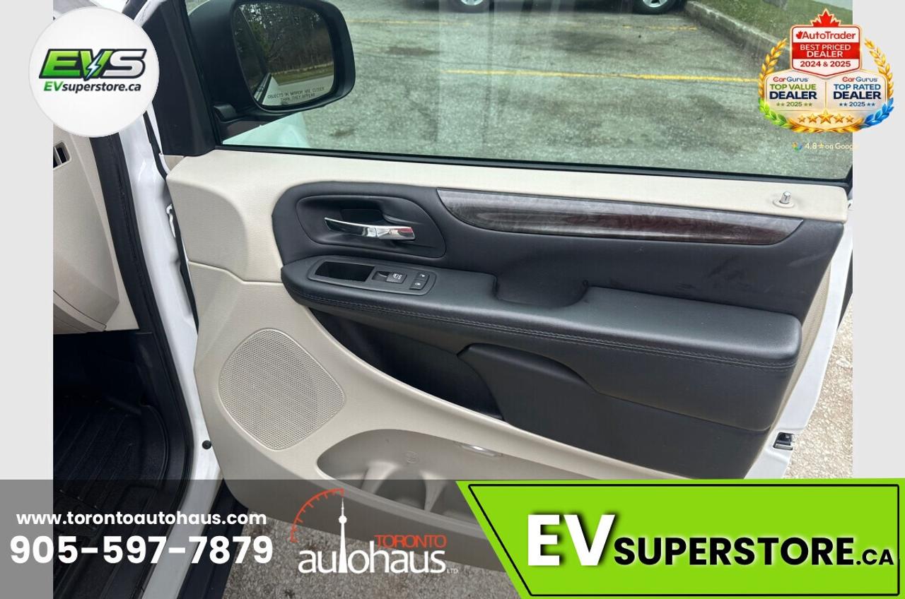 2016 Dodge Grand Caravan SE/NO ACCIDENTS Photo