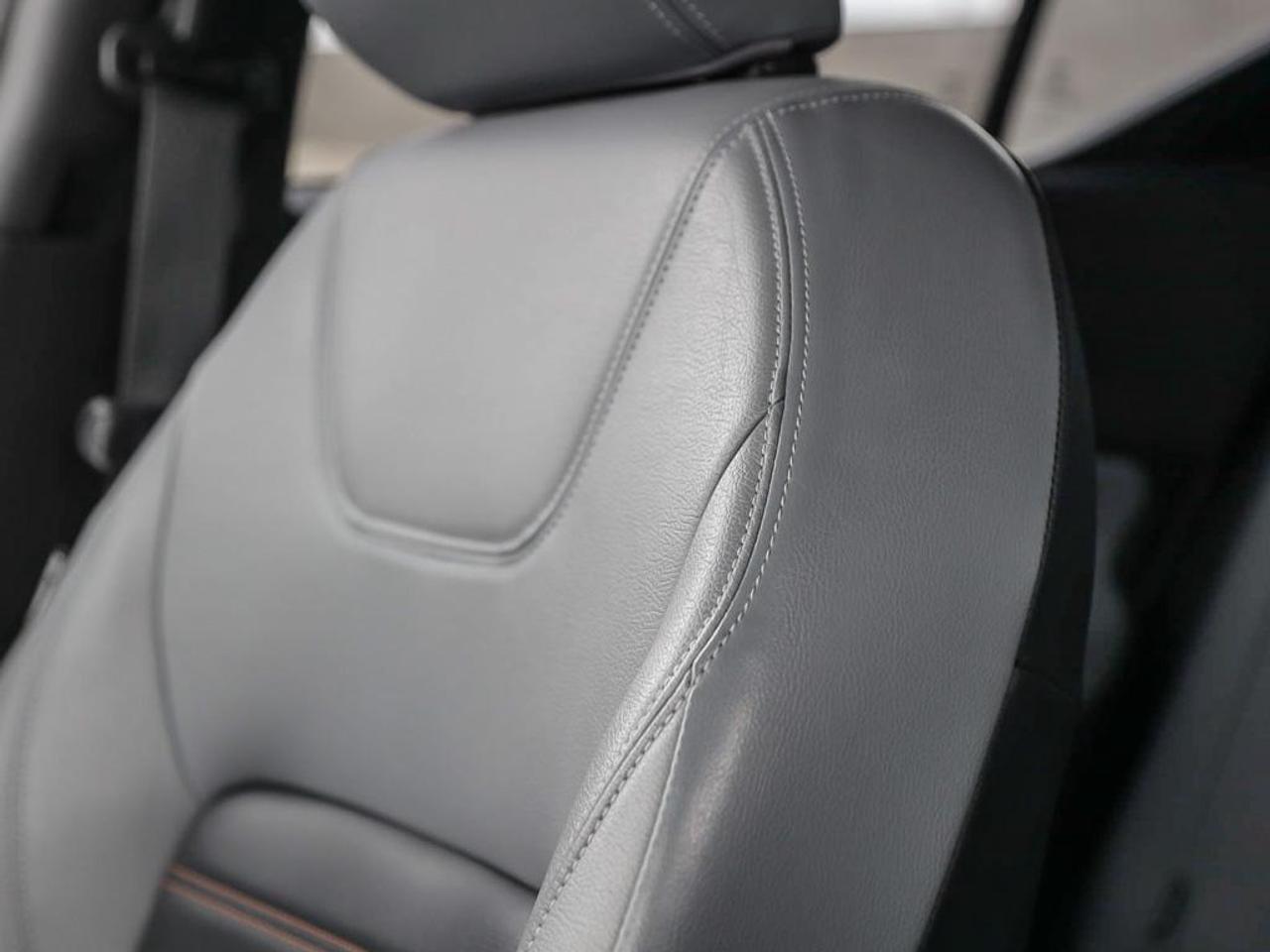 2023 Nissan Kicks SR 4dr Front-Wheel Drive Photo