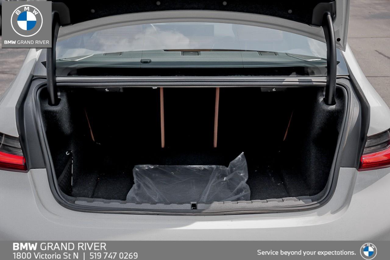 2026 BMW 3 Series  Photo