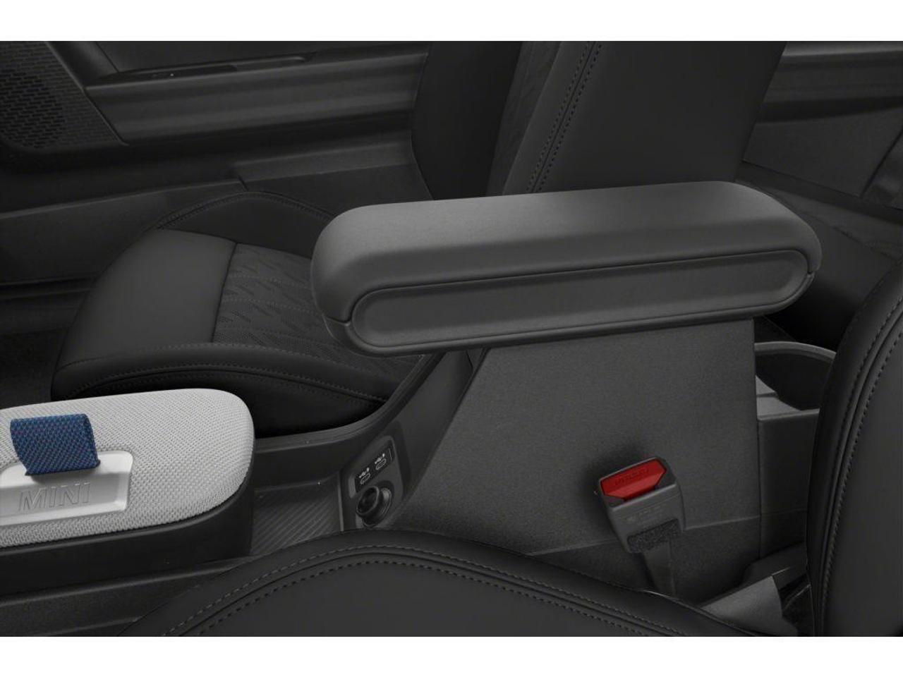 2025 MINI 3 Door Cooper S 2dr Hatchback Photo