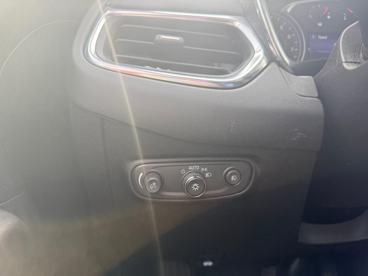 2021 Chevrolet Equinox AWD LT Photo
