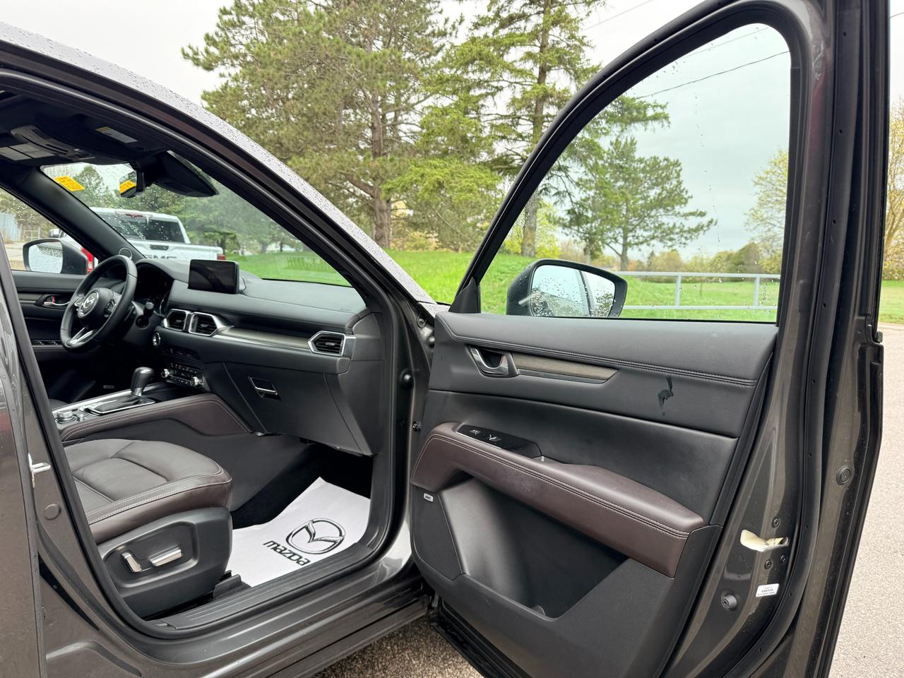 2024 Mazda CX-5 Signature 4dr i-ACTIV All-Wheel Drive Sport Utility Photo