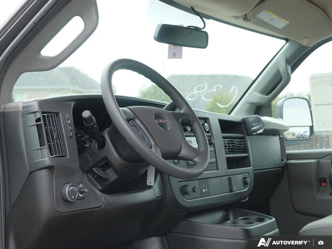 2026 GMC Savana Cargo Van 2500 Extended Wheelbase Rear-Wheel Drive Photo