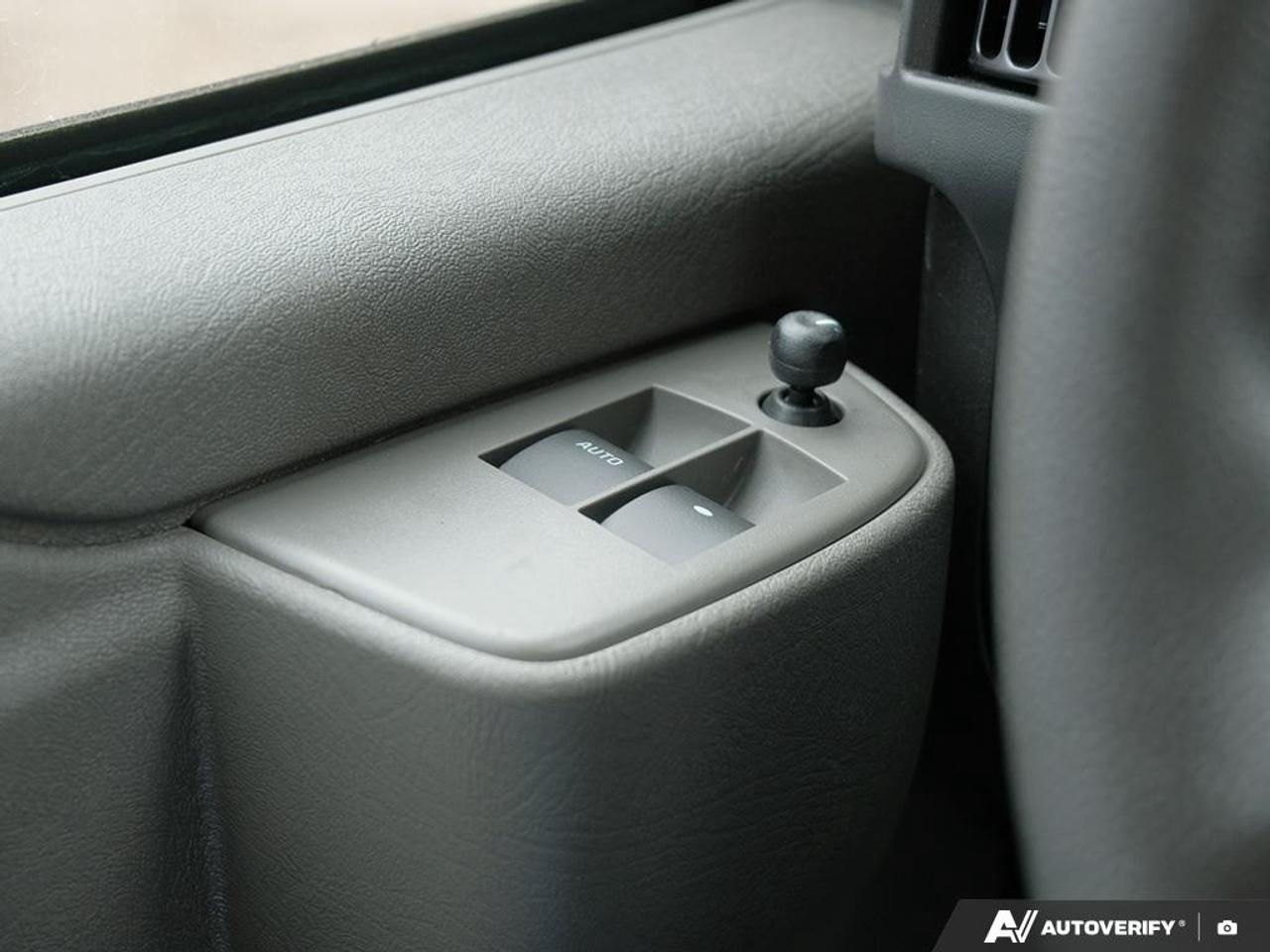 2026 GMC Savana Cargo Van 2500 Extended Wheelbase Rear-Wheel Drive Photo