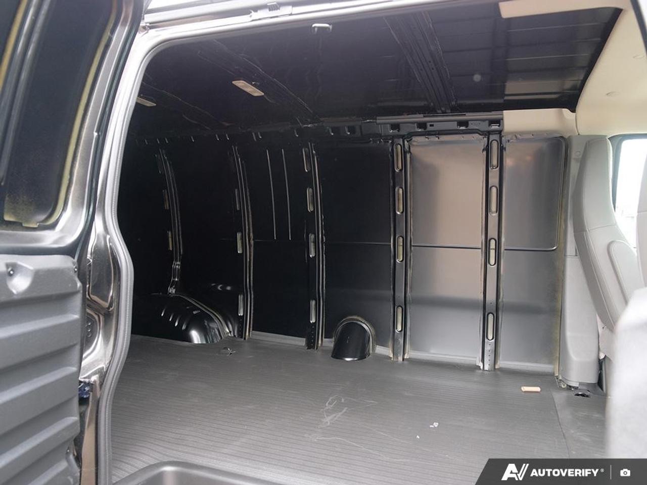 2026 GMC Savana Cargo Van 2500 Extended Wheelbase Rear-Wheel Drive Photo