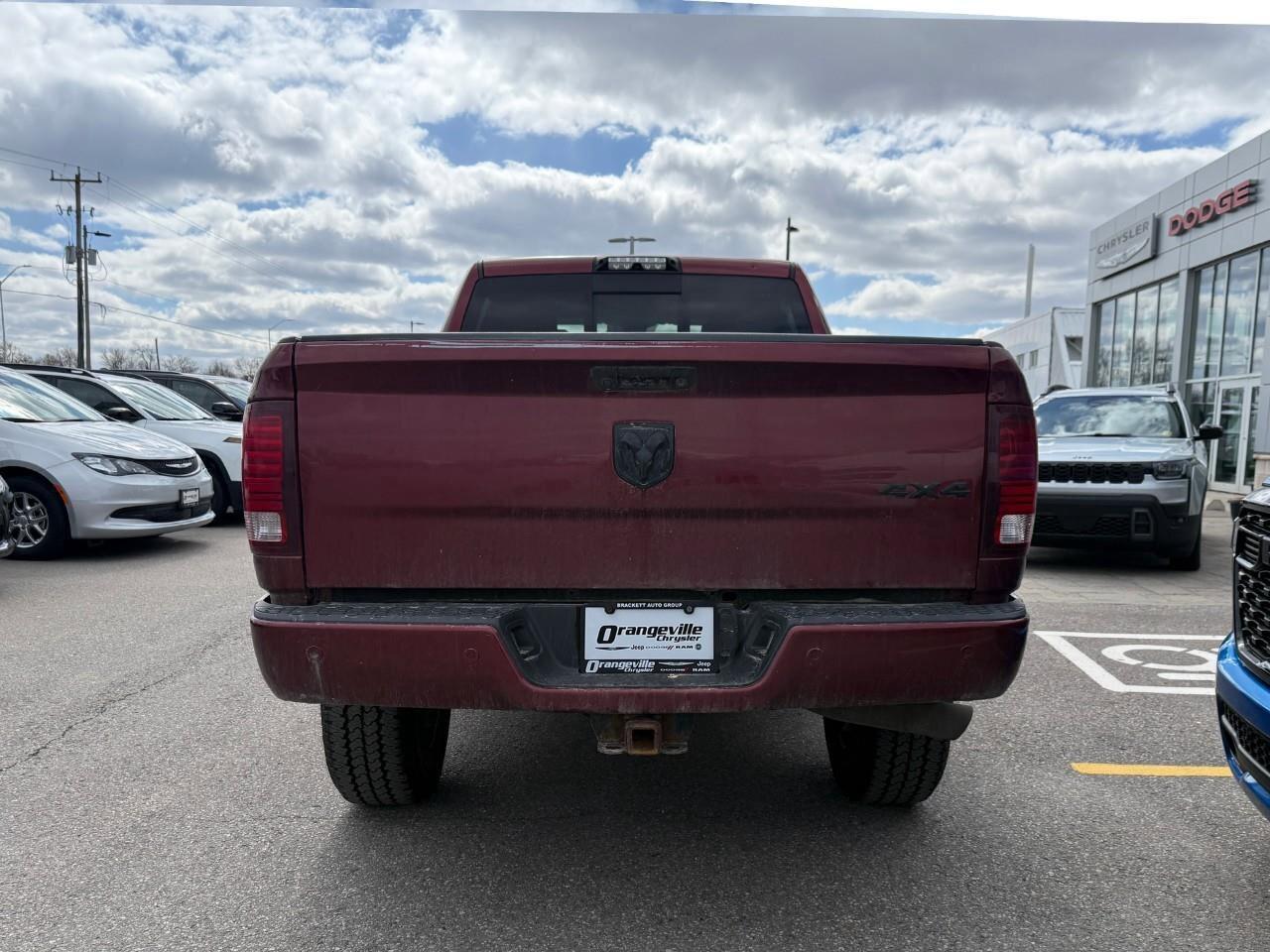 2016 RAM 2500 4WD Crew Cab 149  Laramie Photo