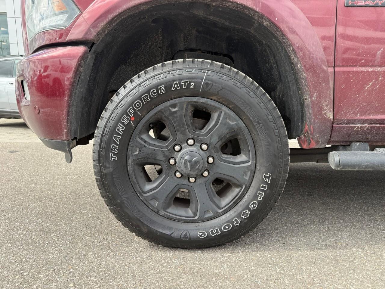 2016 RAM 2500 4WD Crew Cab 149  Laramie Photo