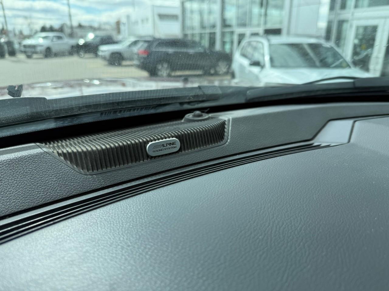 2016 RAM 2500 4WD Crew Cab 149  Laramie Photo