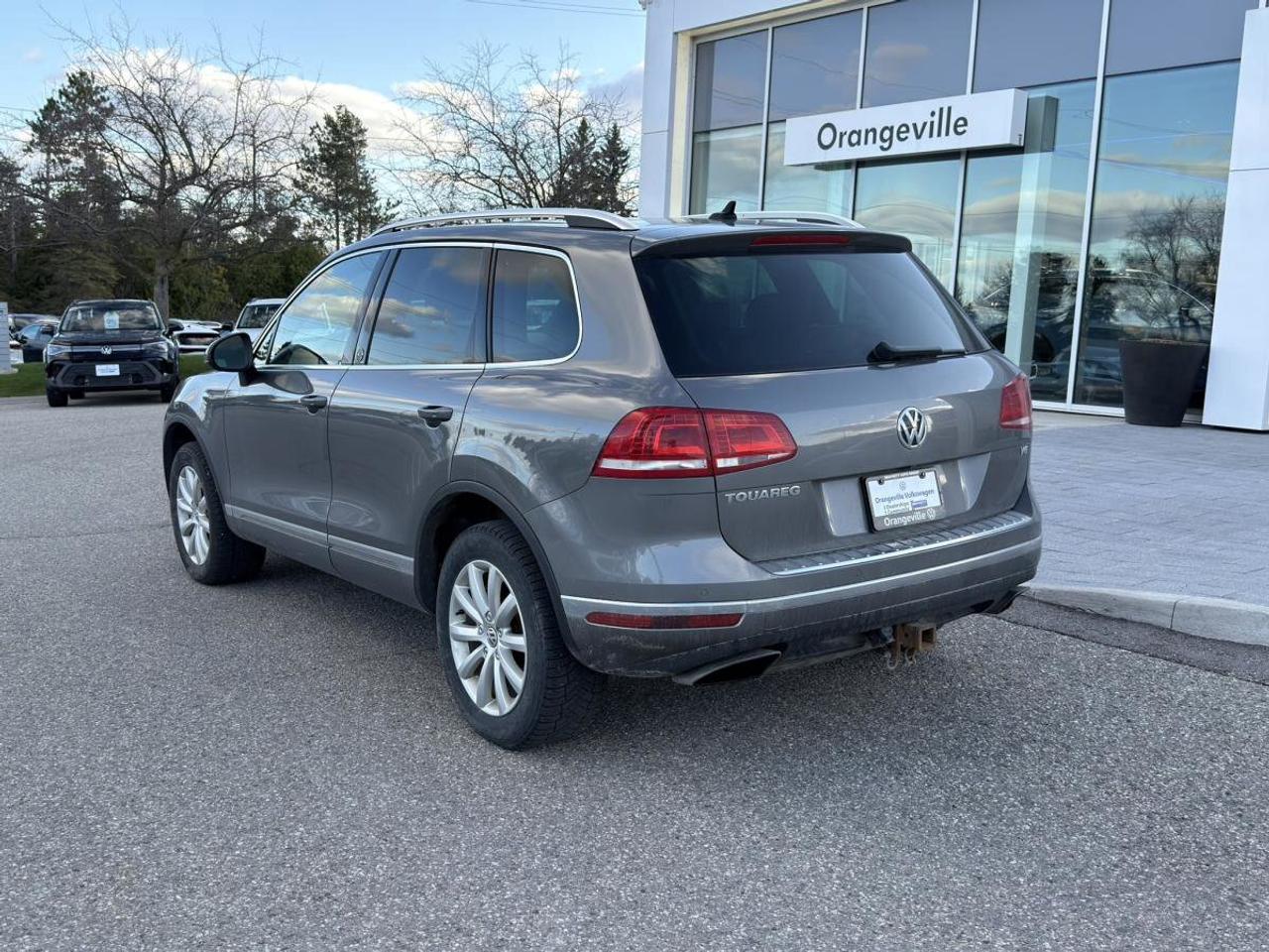 2017 Volkswagen Touareg  Photo
