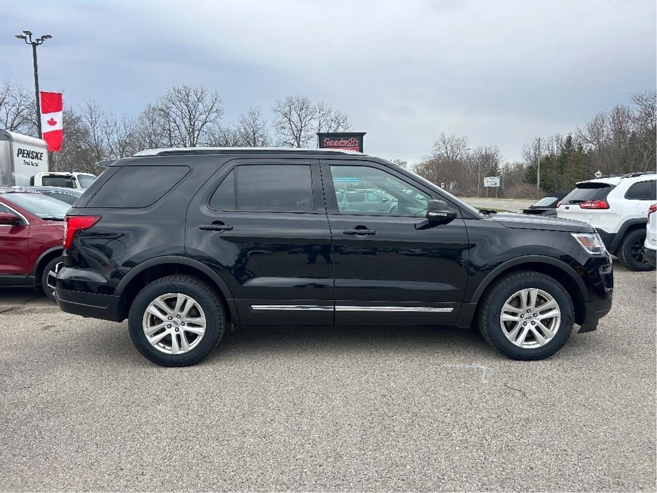 2019 Ford Explorer XLT, 4X4, HEATED LEATHER, REMOTE START! Photo