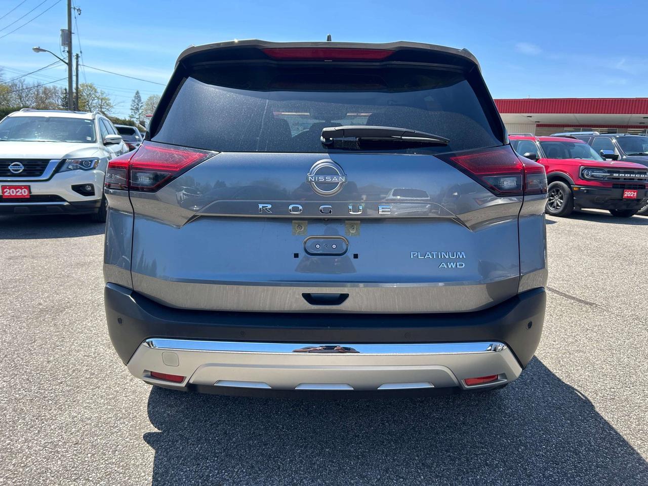 2023 Nissan Rogue PLATINUM, CLEAN CARFAX, SUNROOF, REMOTE START! Photo4