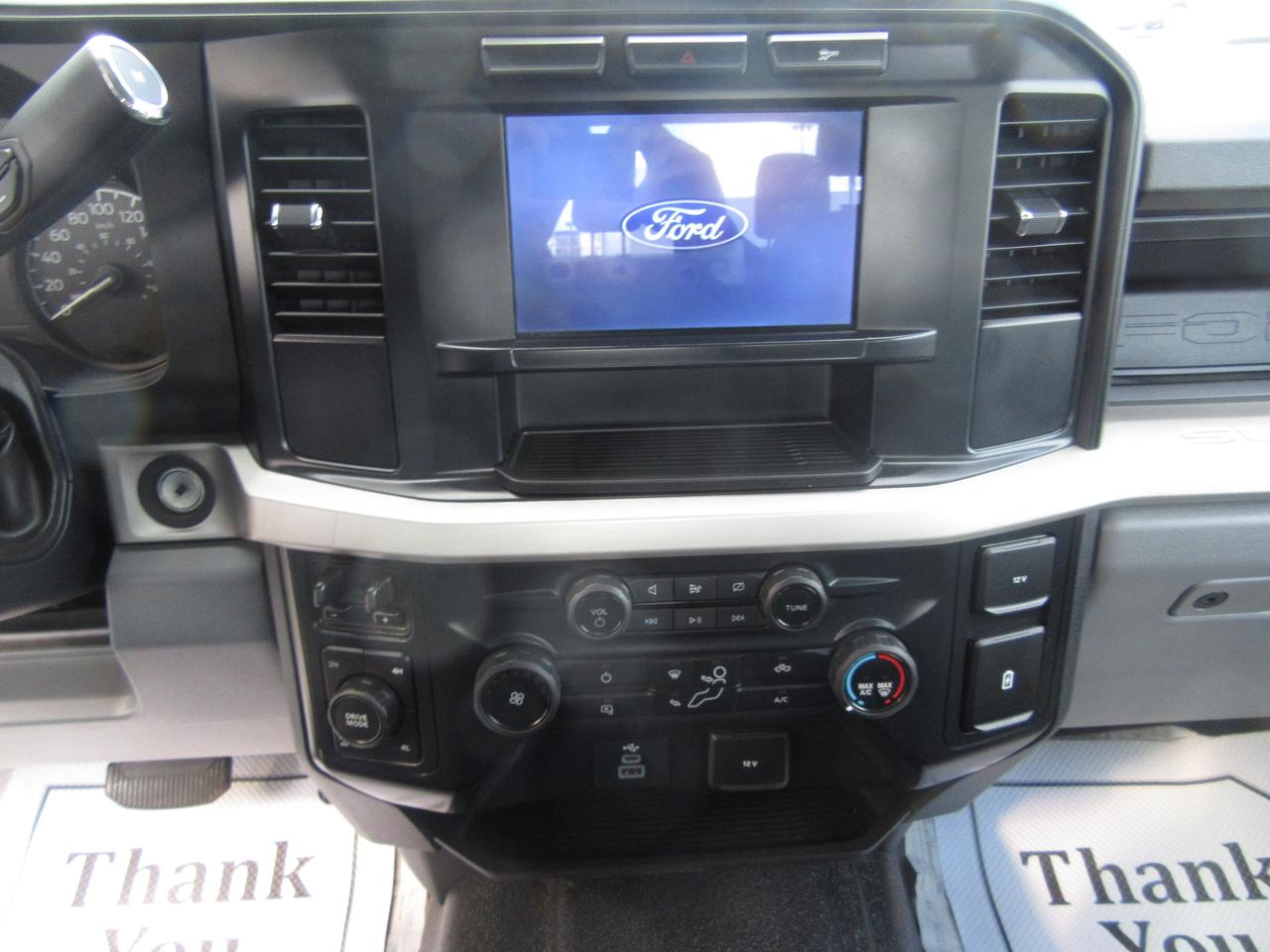 2024 Ford F-350 4X4 CREW CAB 8FT LONG BOX Photo