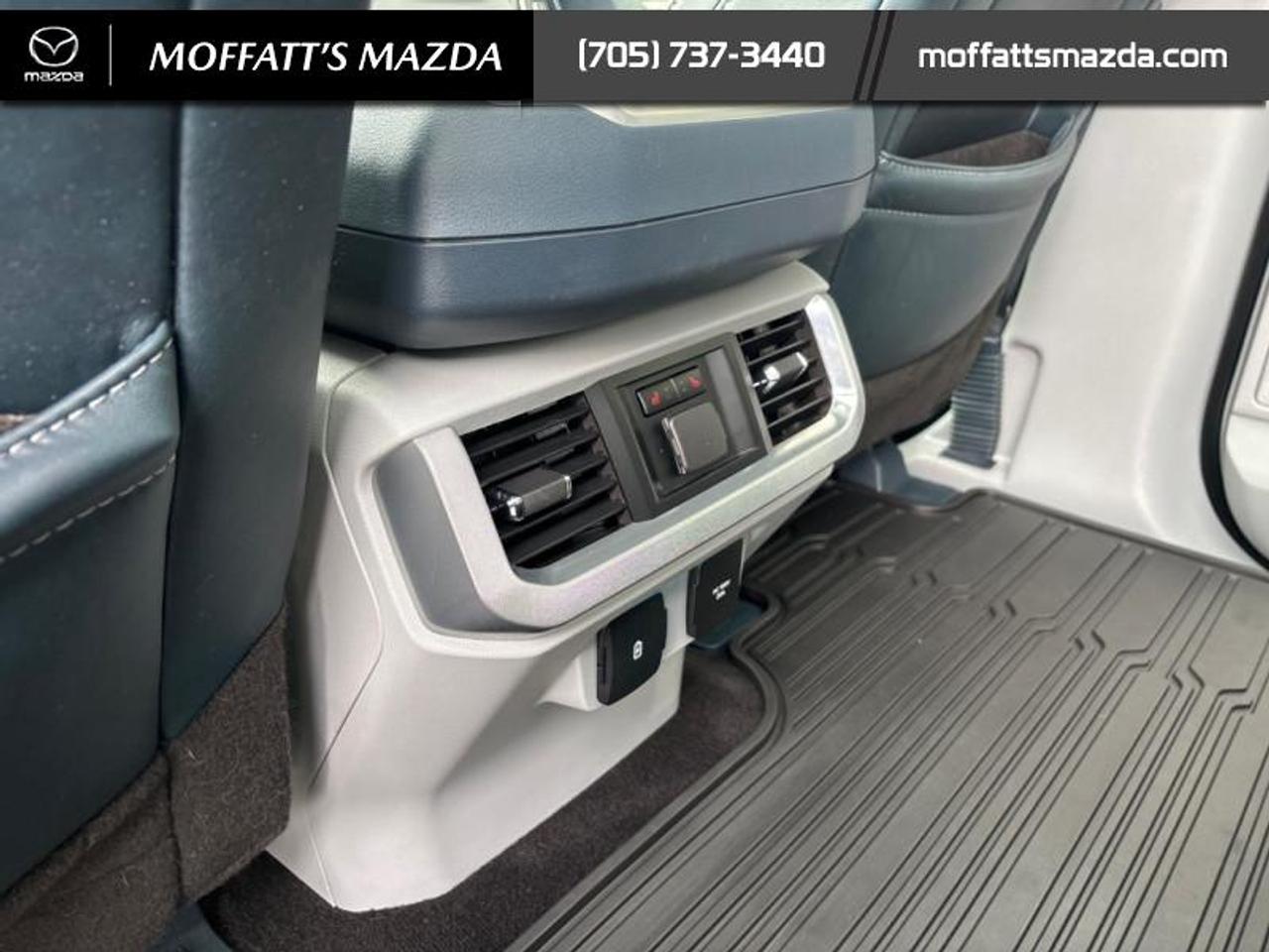 2023 Ford F-150 Limited  Photo