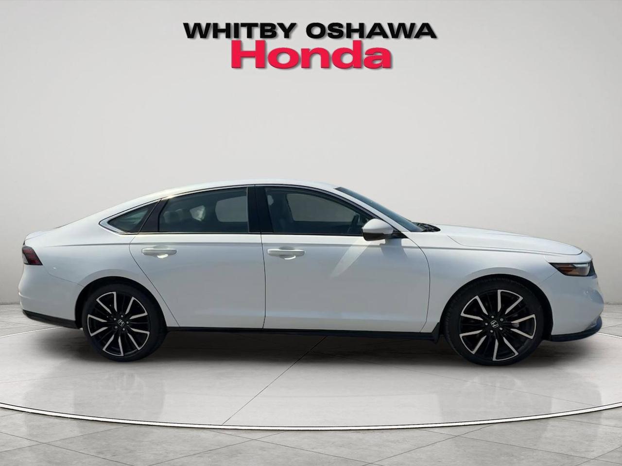 2025 Honda Accord Hybrid Touring eCVT Photo