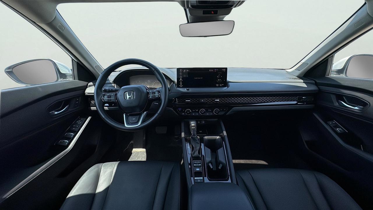 2025 Honda Accord Hybrid Touring eCVT Photo