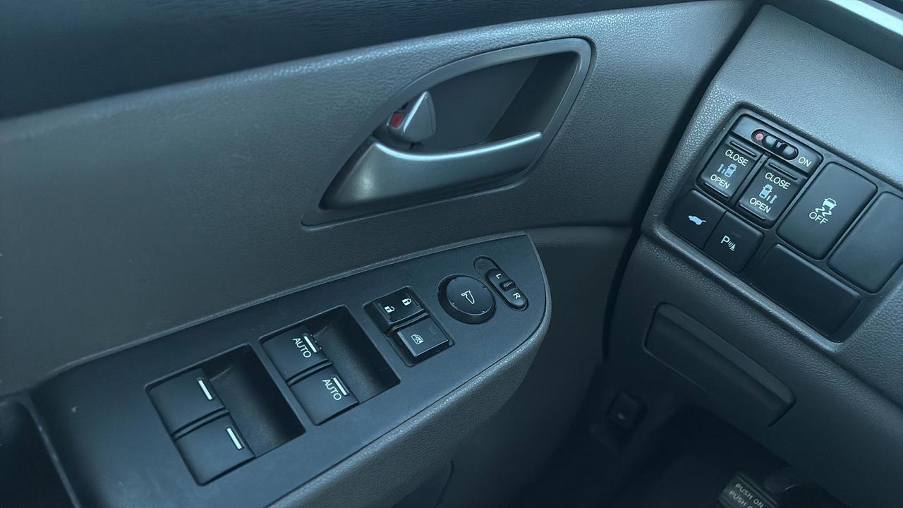2012 Honda Odyssey  Photo