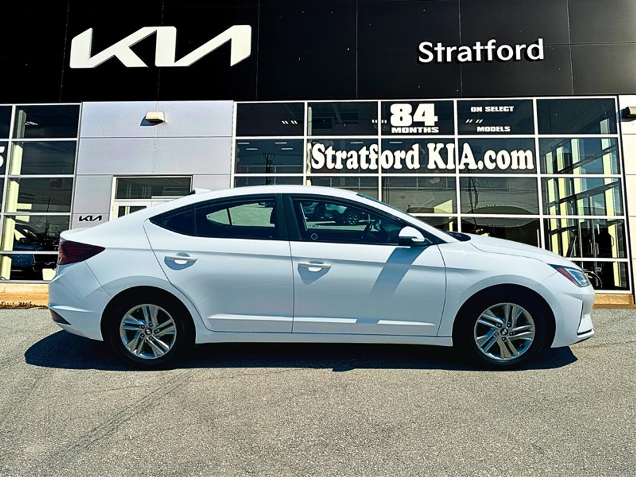 2019 Hyundai Elantra Preferred  AT Photo