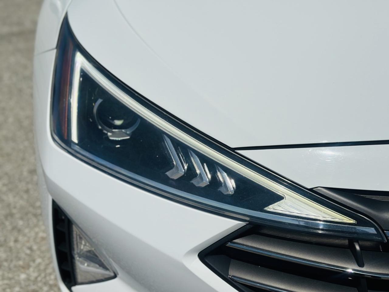 2019 Hyundai Elantra Preferred  AT Photo