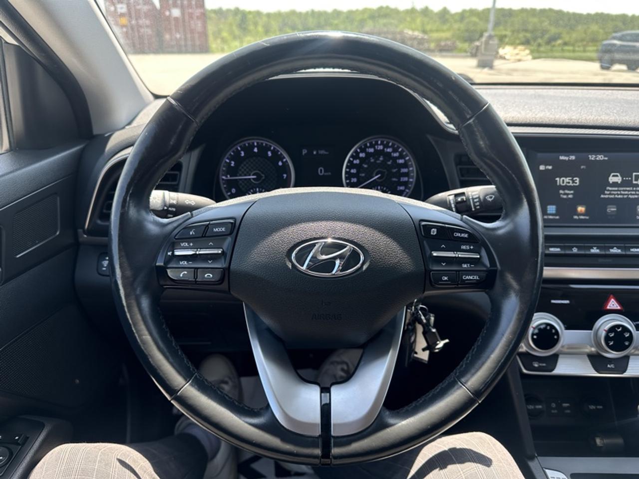 2019 Hyundai Elantra Preferred  AT Photo