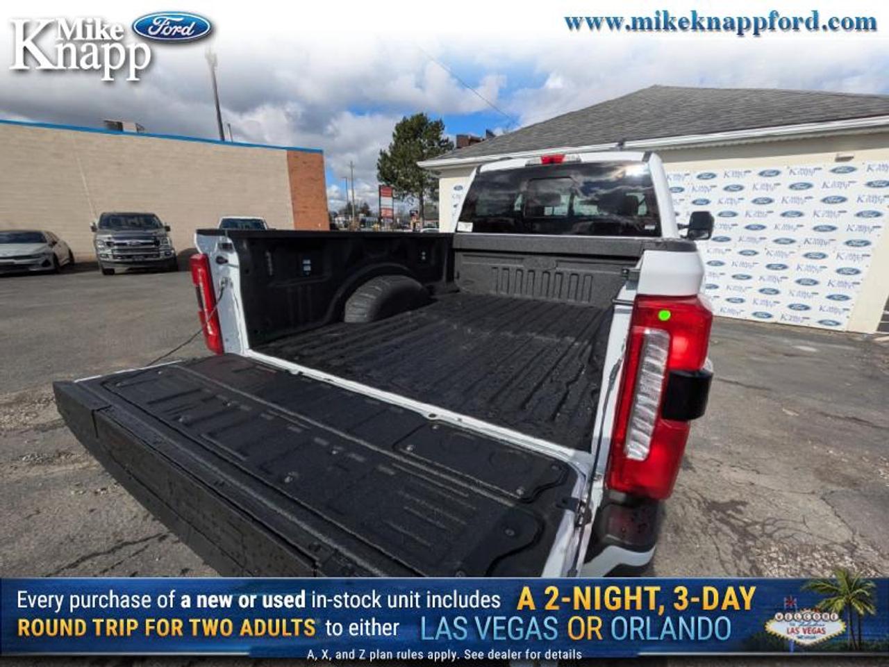 2026 Ford F-350 Super Duty XLT Photo