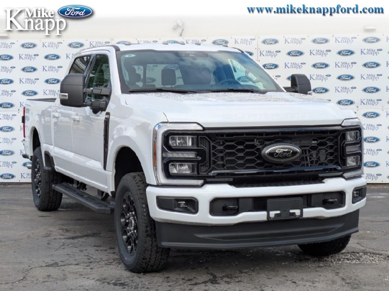 2026 Ford F-350 Super Duty XLT Photo