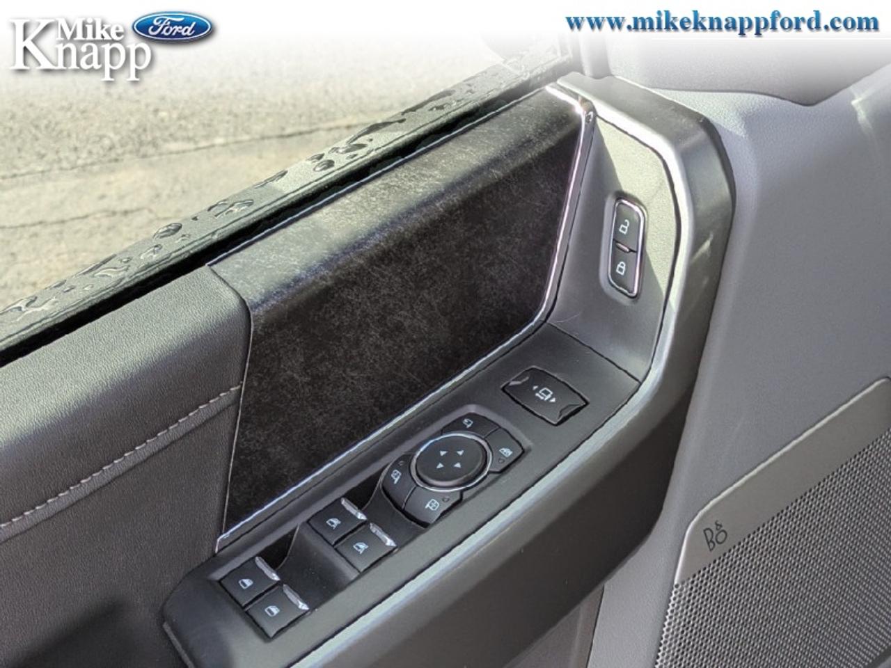 2026 Ford F-350 Super Duty XLT Photo