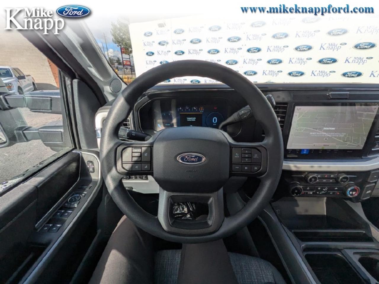 2026 Ford F-350 Super Duty XLT Photo