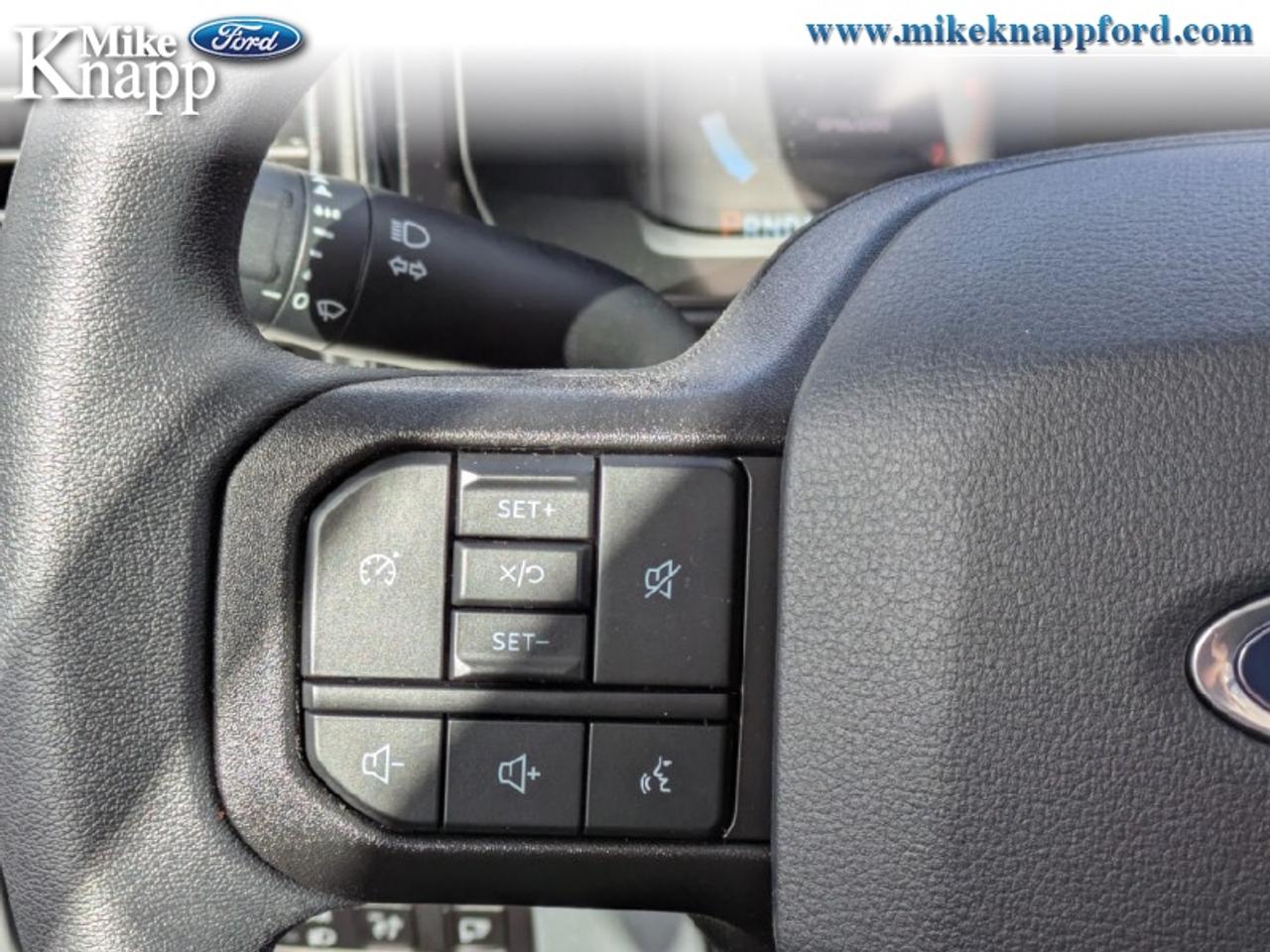 2026 Ford F-350 Super Duty XLT Photo