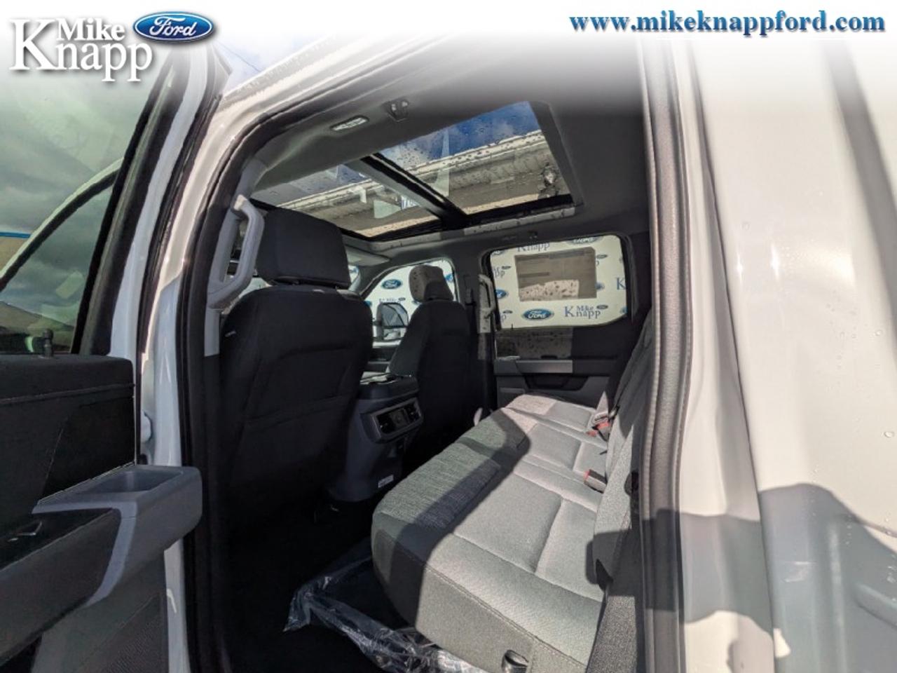 2026 Ford F-350 Super Duty XLT Photo