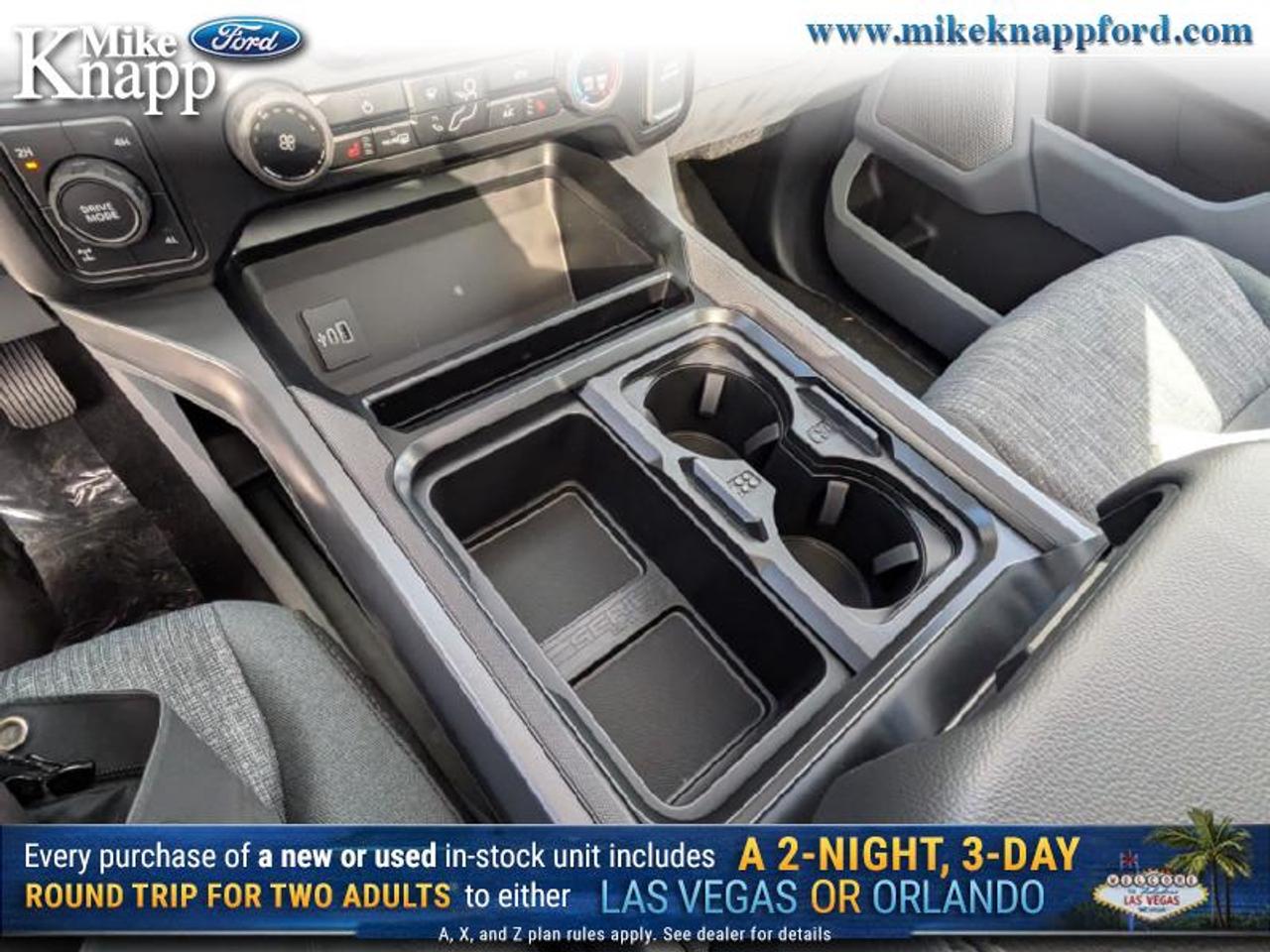 2026 Ford F-350 Super Duty XLT Photo