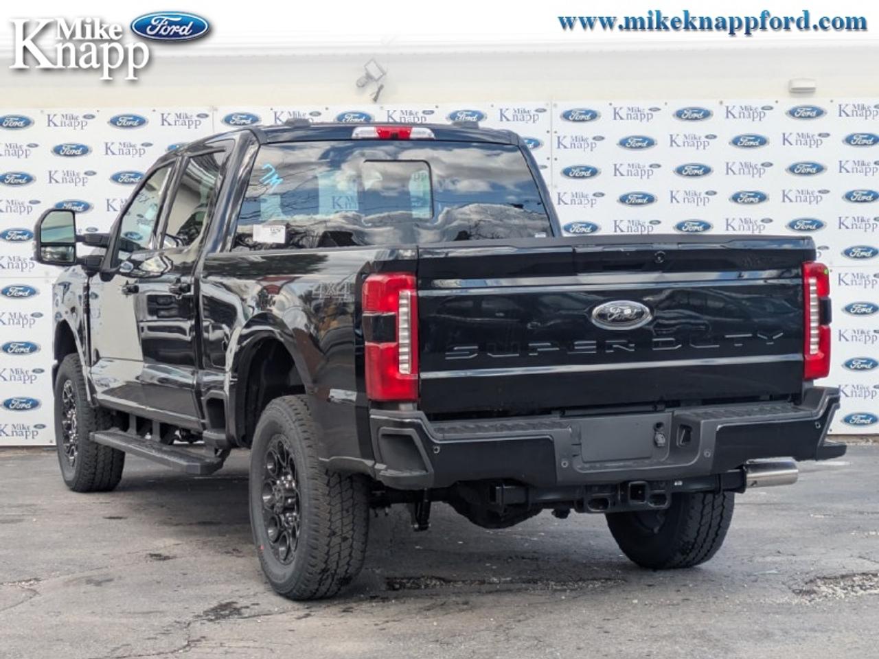 2026 Ford F-350 Super Duty Lariat Photo