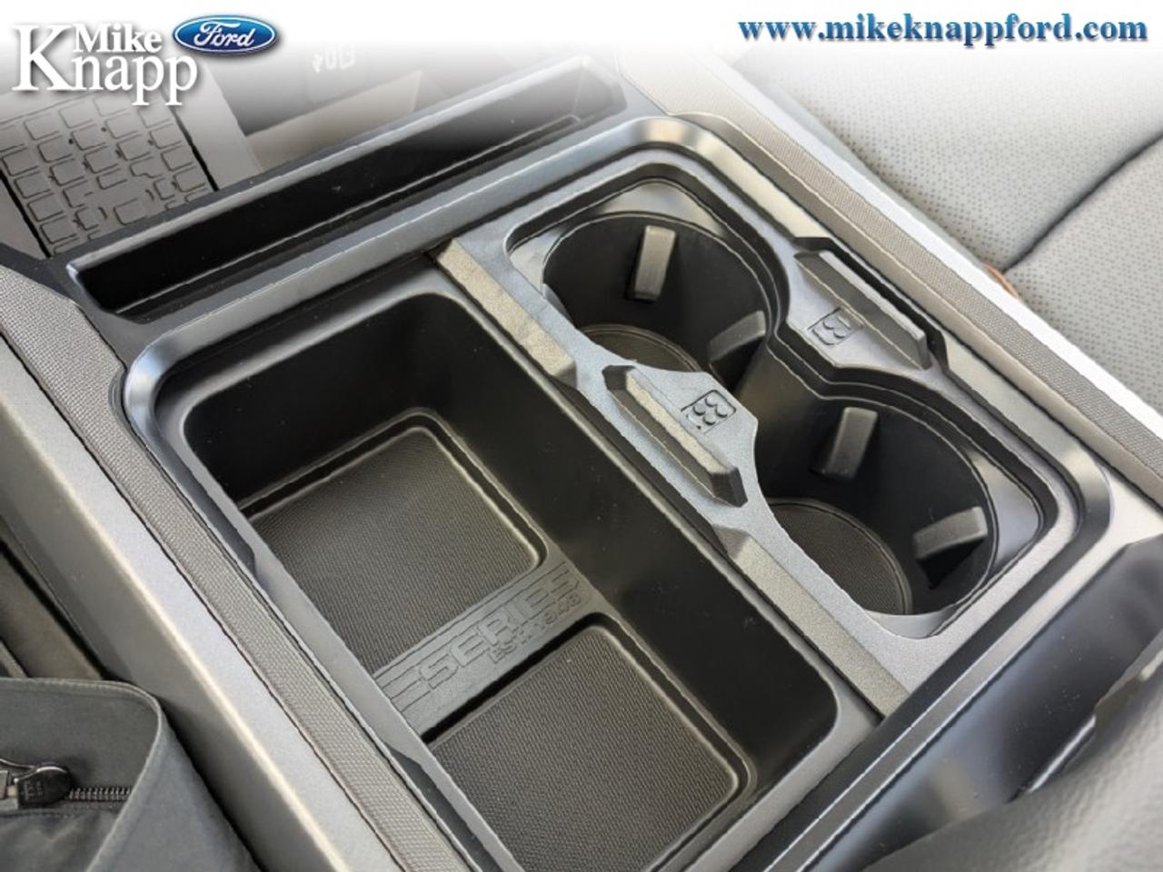 2026 Ford F-350 Super Duty Lariat Photo