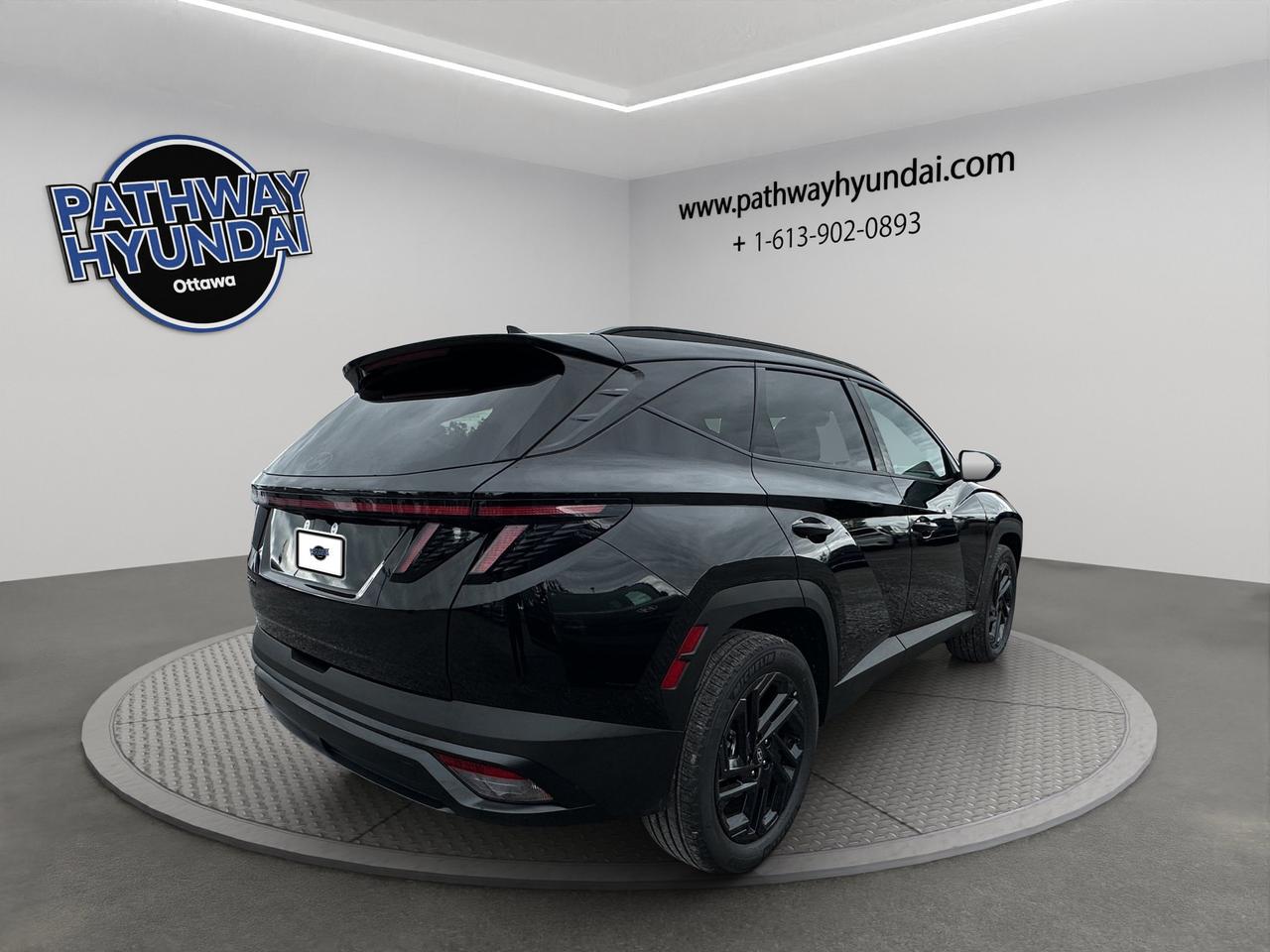 2026 Hyundai Tucson Hybrid Night Edition Photo
